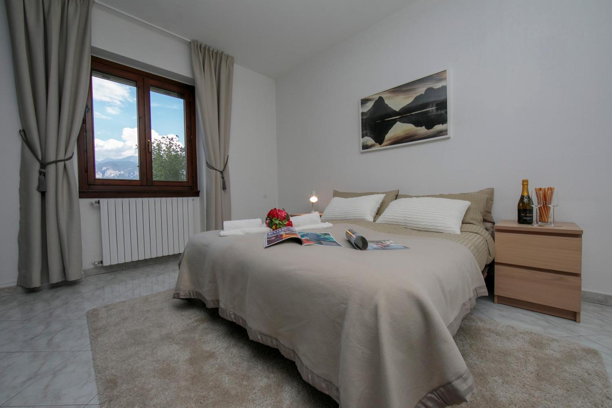 Sonenga Panoramic Terrace Menaggio Exterior foto